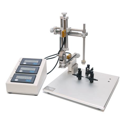 Compact stereotaxic frame for mice