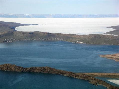 Arctic Bay Photos Featured Pictures Of Arctic Bay Nunavut Tripadvisor