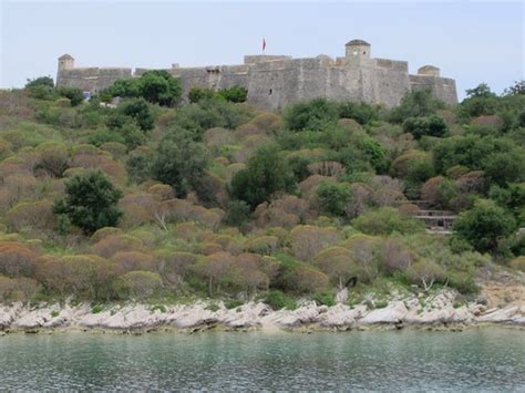 Ali Pasha Castle, Sarandë, Albania - SpottingHistory