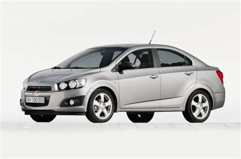 Ficha T Cnica Chevrolet Aveo Sedan V Cv Ltz Motor Es