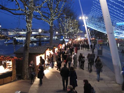 Living in England: London's South Bank Christmas Market