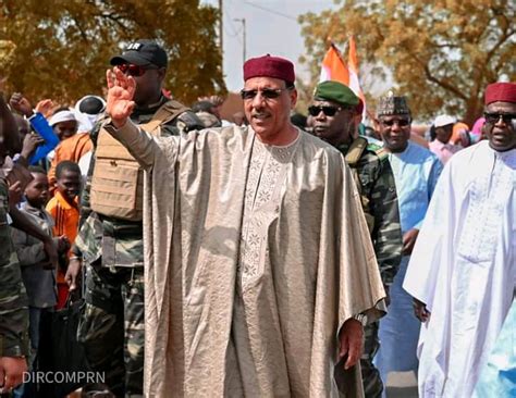 Niger Macron Appelle La Lib Ration Du Pr Sident De Mohammed Bazoum