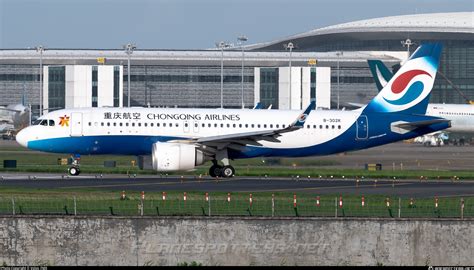 B 302K Chongqing Airlines Airbus A320 251N Photo By Volvo FMX ID