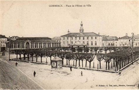 Commercy Commercy Place De L Hotel De Ville Carte Postale Ancienne