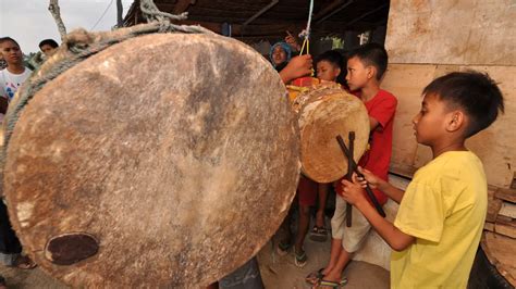 Pompaura Posunu Rumpu Ritual Adat Suku Kaili Menolak Bala Lifestyle