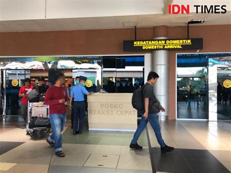 Libur Panjang Bandara Smb Ii Alami Lonjakan Penumpang Persen