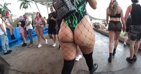 Fishnets Jiggle Pawg Beach Bikini Forum