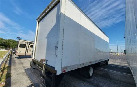 Isuzu Npr Hd Foot Box Truck With V Gas Engine Pre Owned