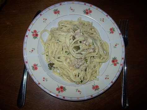 Spaghetti mit Thunfisch Kapern Sauce von semmelknöderl Chefkoch de