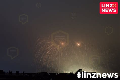 Feuerwerk Im Nebel Linz News