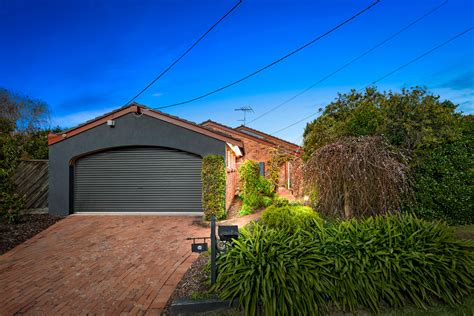12 Tesron Court Werribee Vic 3030 Domain