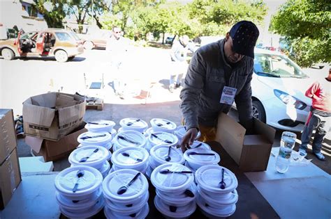 Cozinha solidária do MST conta helicópteros e Direitos Humanos