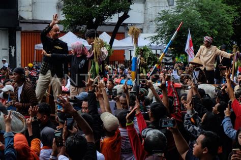 Kirab Kampanye Akbar Ganjar Mahfud Di Solo Antara Foto