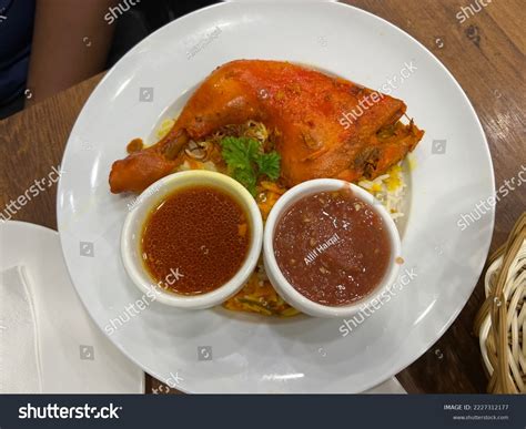 Plate Traditional Mandi Rice Quarter Chicken Stock Photo 2227312177 ...