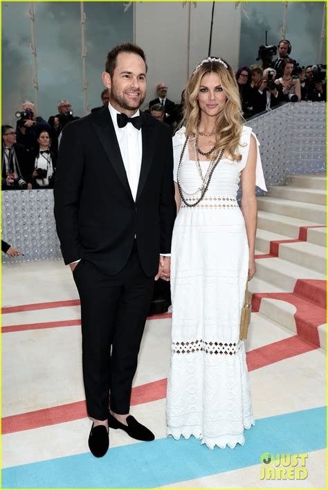 Brooklyn Decker & Andy Roddick Make Picture Perfect Couple at Met Gala ...