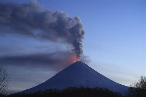 Eruption Of Eurasias Tallest Active Volcano Sends Ash Columns Above A