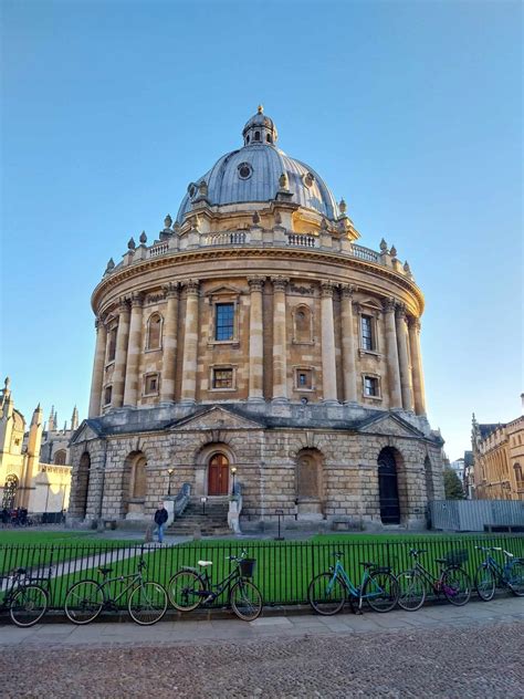 Oxford University And City Walking Tour Experience Oxfordshire