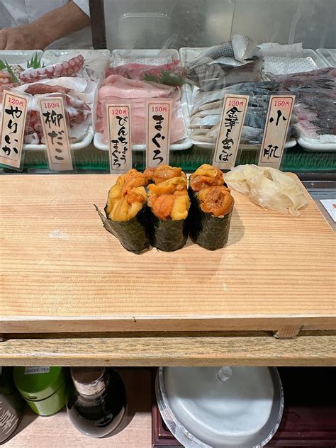 Standing Sushi Bar 🇯🇵 : r/sushi