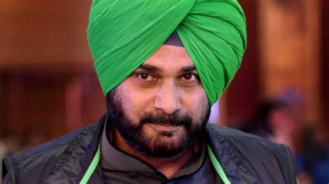 Navjot Singh Sidhu resigns as Punjab Cabinet minister, writes to Rahul ...