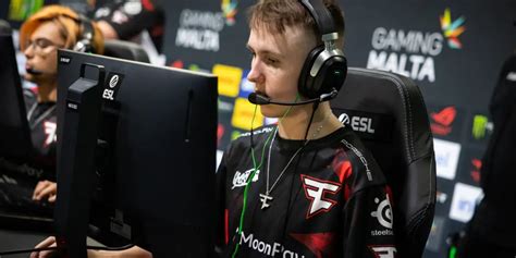 Esl Pro League La Finale Faze Clan Cloud Suivre En Direct E