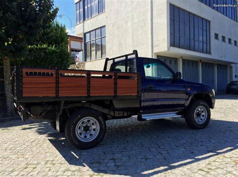 Sold Toyota HiLux 4x4 3 lugares - . - Carros usados para venda