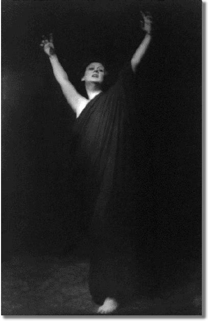 Isadora Duncan Dancing Ive Always Loved This Photo Of Her She Looks