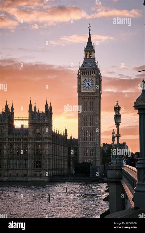 Big Ben And Westminster Bridge At Sunset In London Stock Photo Alamy