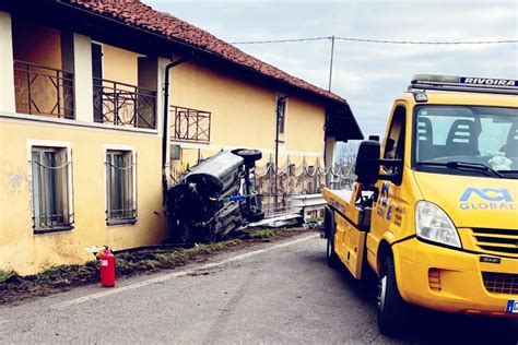 Auto Contro Casa A Mellea Di Fossano La Fedelt