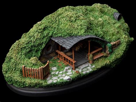 The Hobbit An Unexpected Journey 39 Low Road Hobbit Hole Diorama