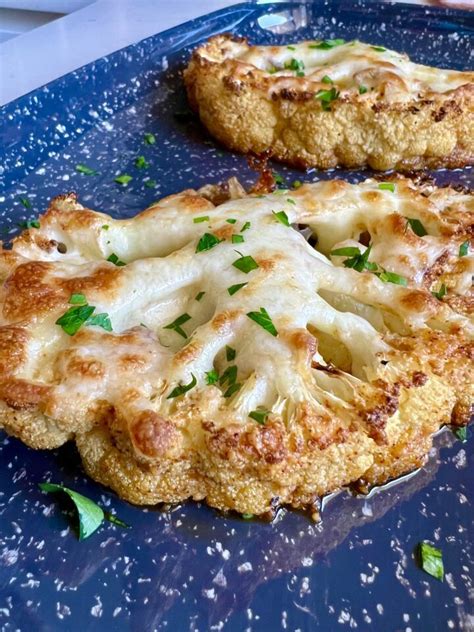 Low Carb Cauliflower Steaks With Bacon And Cheese Sauce Artofit