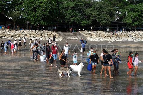 PENINGKATAN ARUS WISATA KE PULAU NUSA PENIDA ANTARA Foto