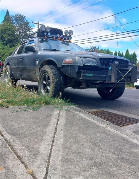 Battle Crown Vic Battlecars