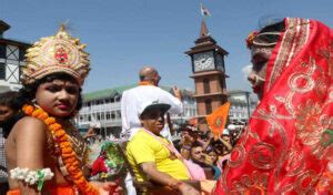 Janmashtami Kashmiri Pandits Take Out Shoba Yatra In Srinagar Asian