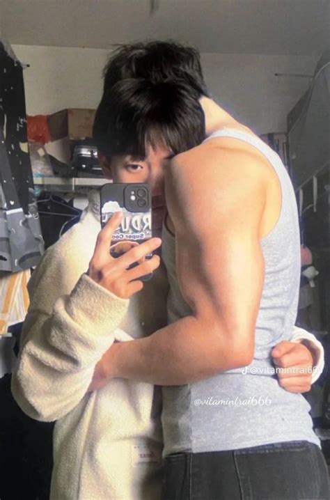 Couple Poses Ideas To Save Today Couple Posing Poses Cute Gay Couples And More