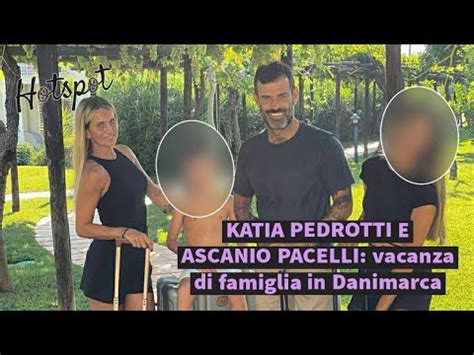 Katia Pedrotti E Ascanio Pacelli Vacanza Di Famiglia A Copenaghen