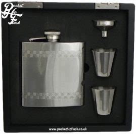 Oz Stainless Steel Hip Flask And Cups Gift Set In Black Wooden