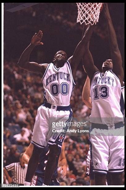 Tony Delk Kentucky Photos and Premium High Res Pictures - Getty Images