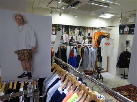BUCCA 44春夏新作展示会が大好評のうち終了 TKO木下さんもお店に登場で自身のモデル姿にご満悦だった件 特集記事 Mr Babe