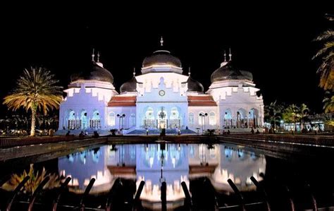 Pusat Informasi Tempat Wisata Di Aceh Mengenal Masjid Raya