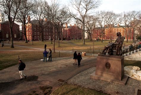 Harvard University Bans Professors From Having Sex With Undergraduate Students New York Daily News