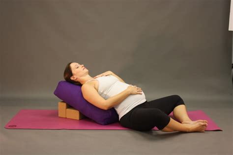 Prenatal Yoga 17 Benefits Of Yoga During Pregnancy Spoiled Yogi