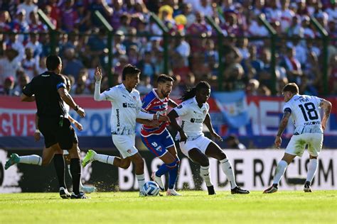 Liga De Quito De Paolo Guerrero Gana Por Penales A Fortaleza Y Es El