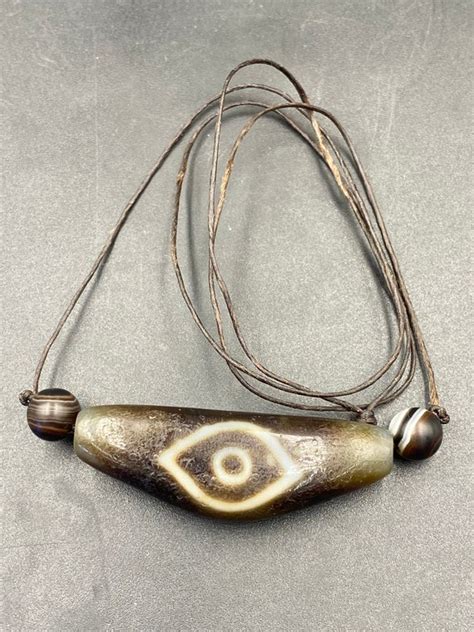 Rare Beautiful Old Dzi Agate 2 Eyes Bead Pendent Wond Gem