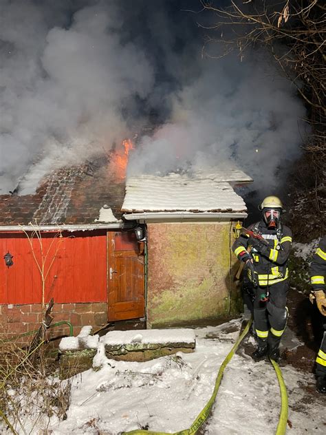 Feuerwehr VG Lambrecht Gebäudebrand mit Menschenrettung B2 09