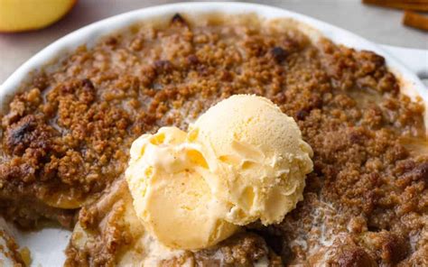 Apple Brown Betty Infoodita