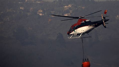 Incendio Forestal En La Parte Alta De Valpara So Se Mantiene Activo Con