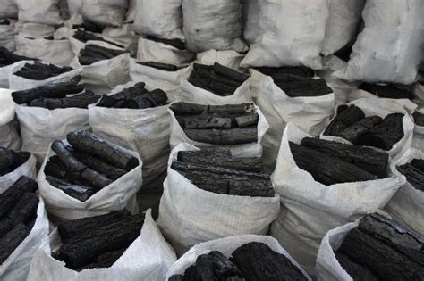 Lumps Wood Charcoal For High Heating Steaming Purity 80 90 99 At Rs 1000 In Bangalore