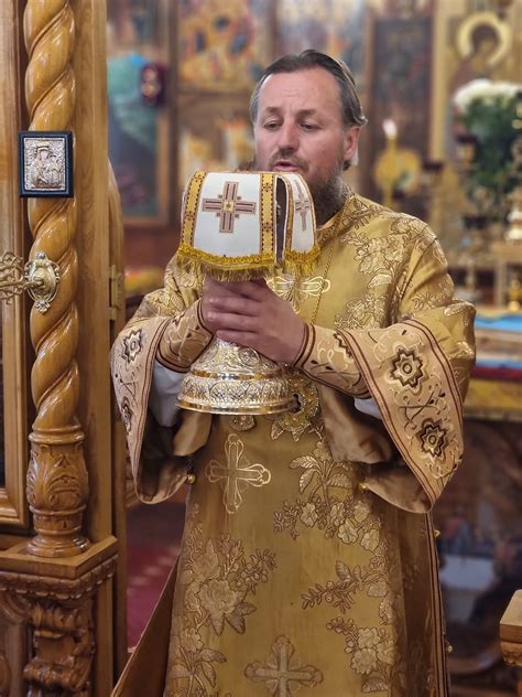 Episcopul Ioan Al Sorocii A S V R It Sf Nta Liturghie N Biserica