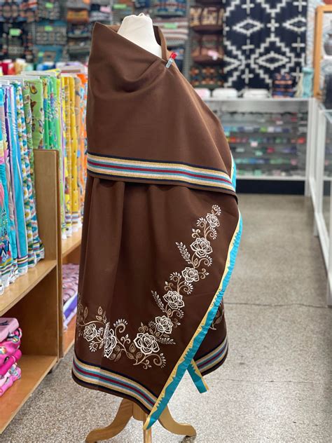Cream Rose Honor Robe