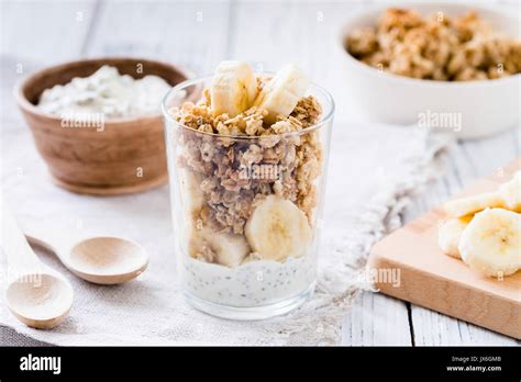 Chia Pudding Parfait Layered Yogurt With Banana Granola Healthy